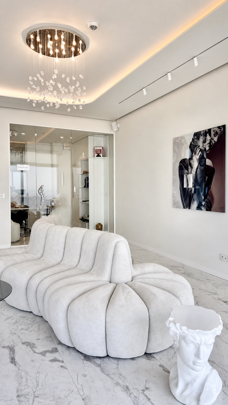 Contemporary interior of Dr. Kamran Efendioğlu's clinic
